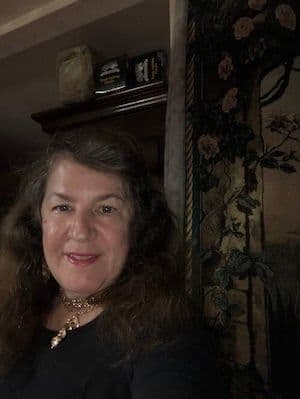 Lisa Stapleton